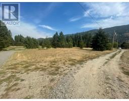 Lots 1 - 6 Central Avenue, christina lake, British Columbia