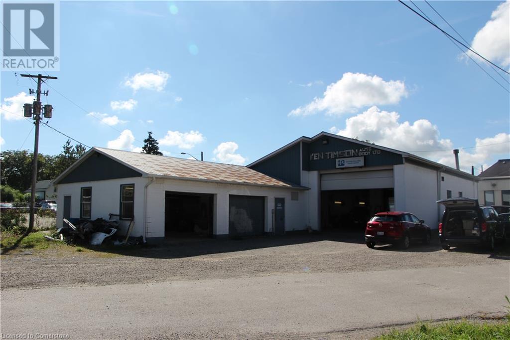 19 SUTHERLAND Street E, Caledonia, Ontario