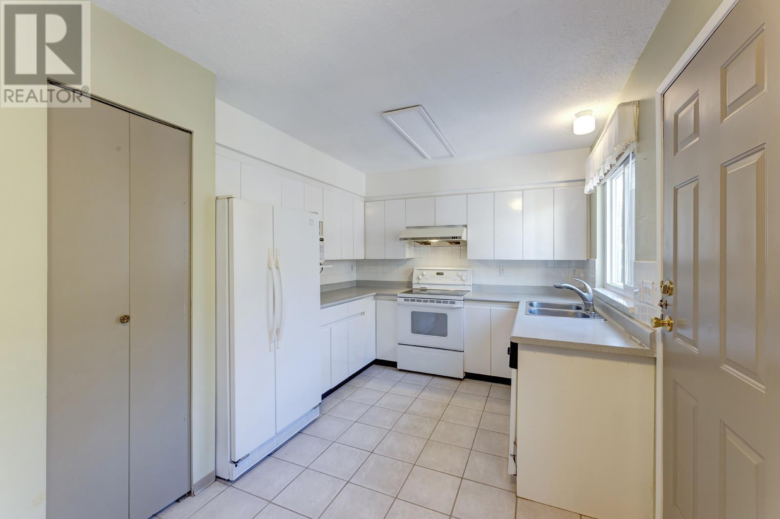 1172 Milne Street, Coquitlam, British Columbia  V3B 6B2 - Photo 10 - R2963053