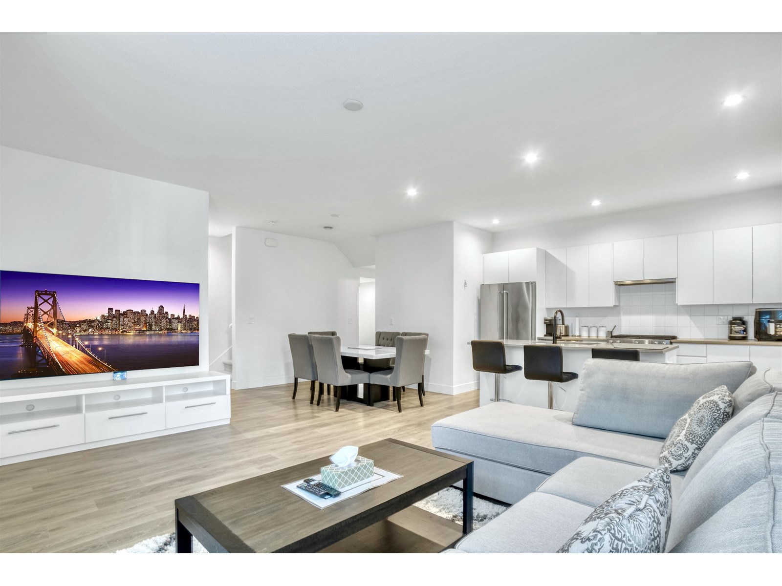 Property at 79 16433 19 AVENUE image 1