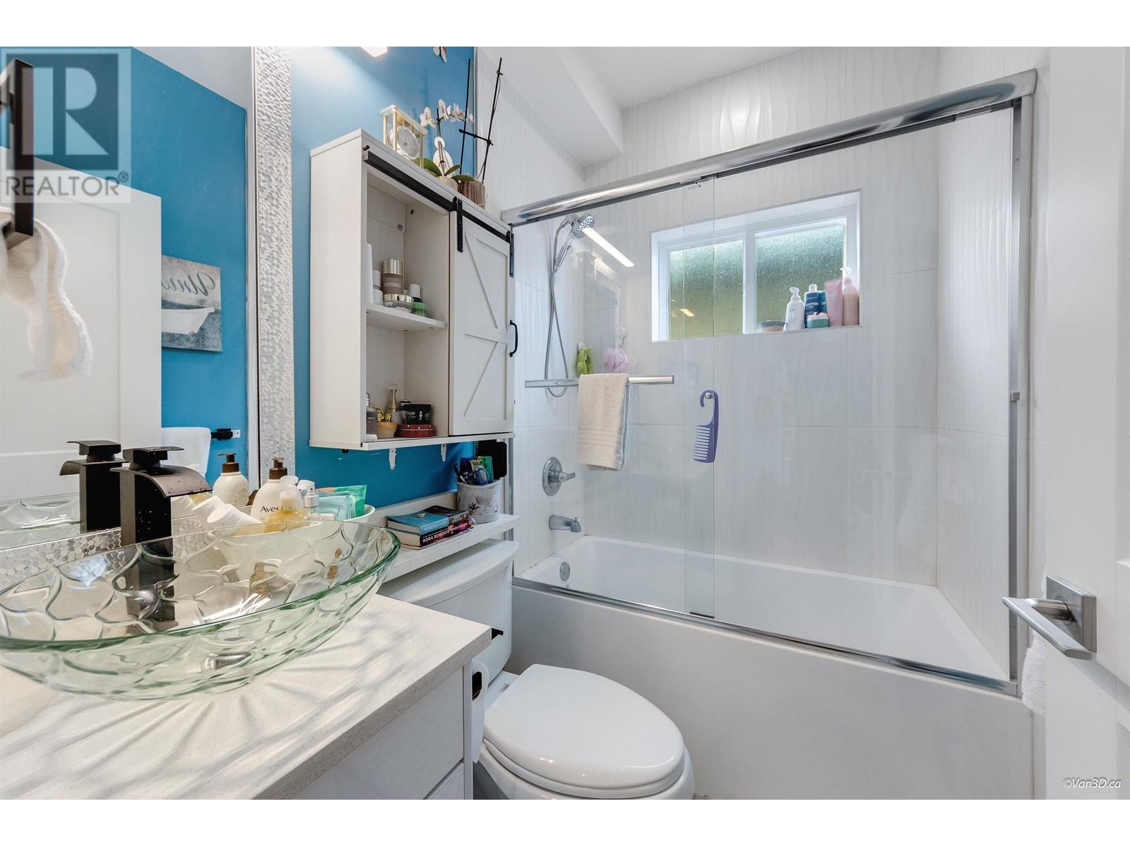 5256 Norfolk Street, Burnaby, British Columbia  V5G 1G2 - Photo 4 - R2963262