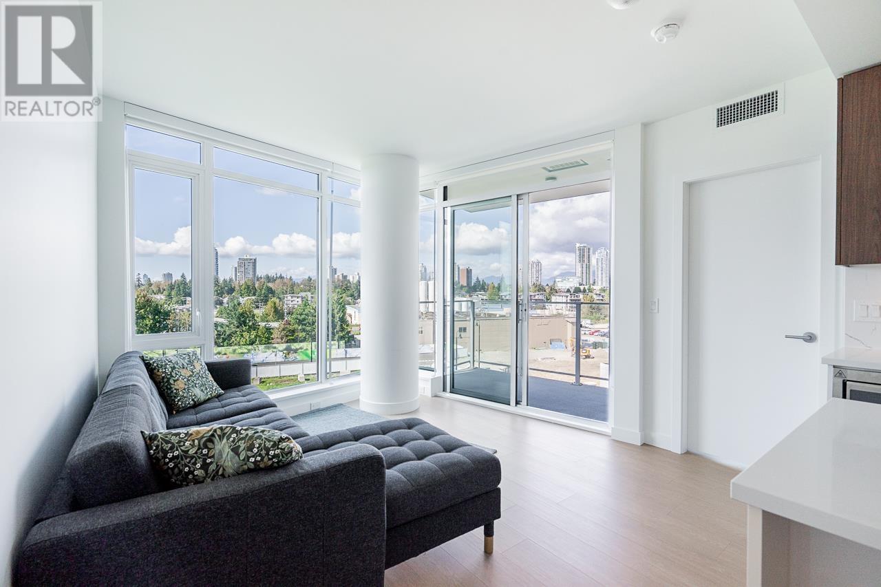 Listing Picture 8 of 20 : 402 7683 PARK CRESCENT, Burnaby / 本拿比 - 魯藝地產 Yvonne Lu Group - MLS Medallion Club Member