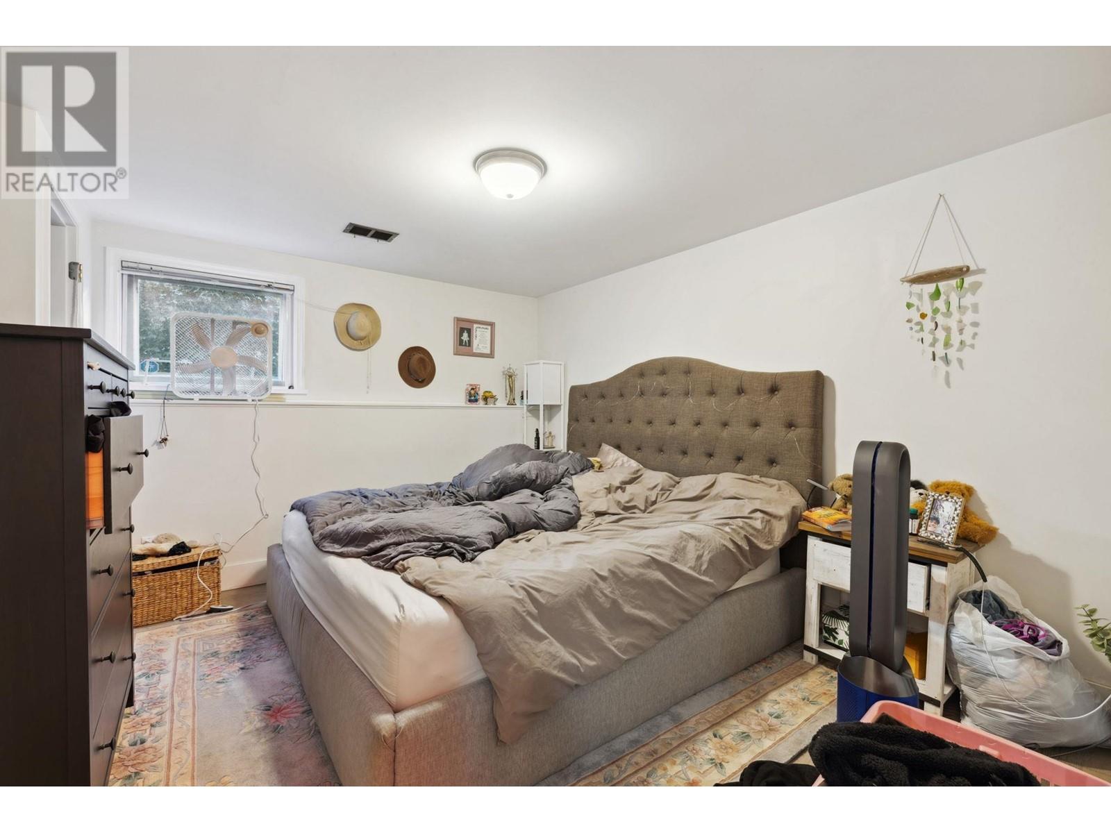 Listing Picture 31 of 39 : 3365 VICTORIA DRIVE, Vancouver / 溫哥華 - 魯藝地產 Yvonne Lu Group - MLS Medallion Club Member