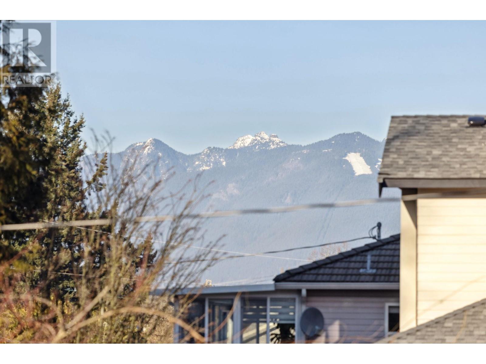 Listing Picture 39 of 39 : 3365 VICTORIA DRIVE, Vancouver / 溫哥華 - 魯藝地產 Yvonne Lu Group - MLS Medallion Club Member