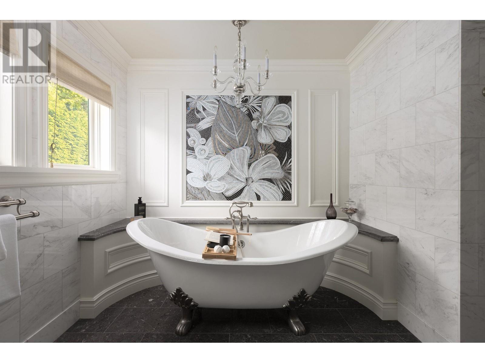 Listing Picture 14 of 22 : 5957 CHANCELLOR BOULEVARD, Vancouver / 溫哥華 - 魯藝地產 Yvonne Lu Group - MLS Medallion Club Member