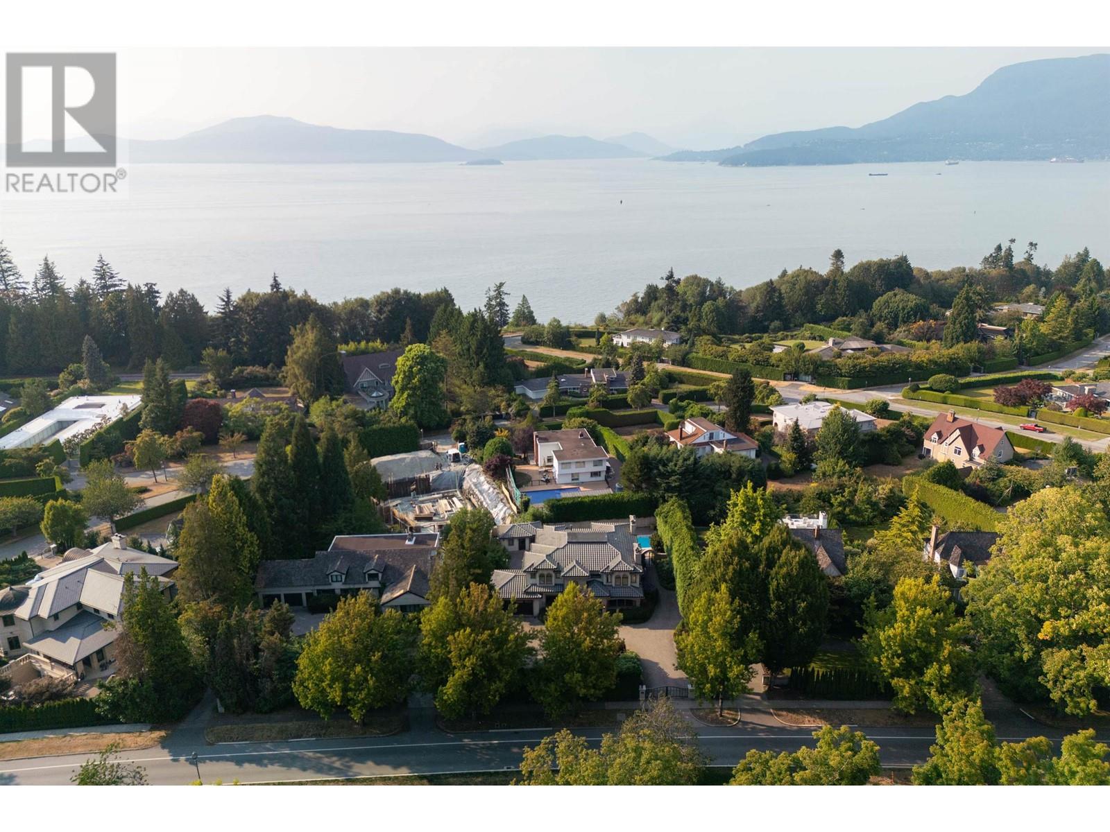 Listing Picture 21 of 22 : 5957 CHANCELLOR BOULEVARD, Vancouver / 溫哥華 - 魯藝地產 Yvonne Lu Group - MLS Medallion Club Member