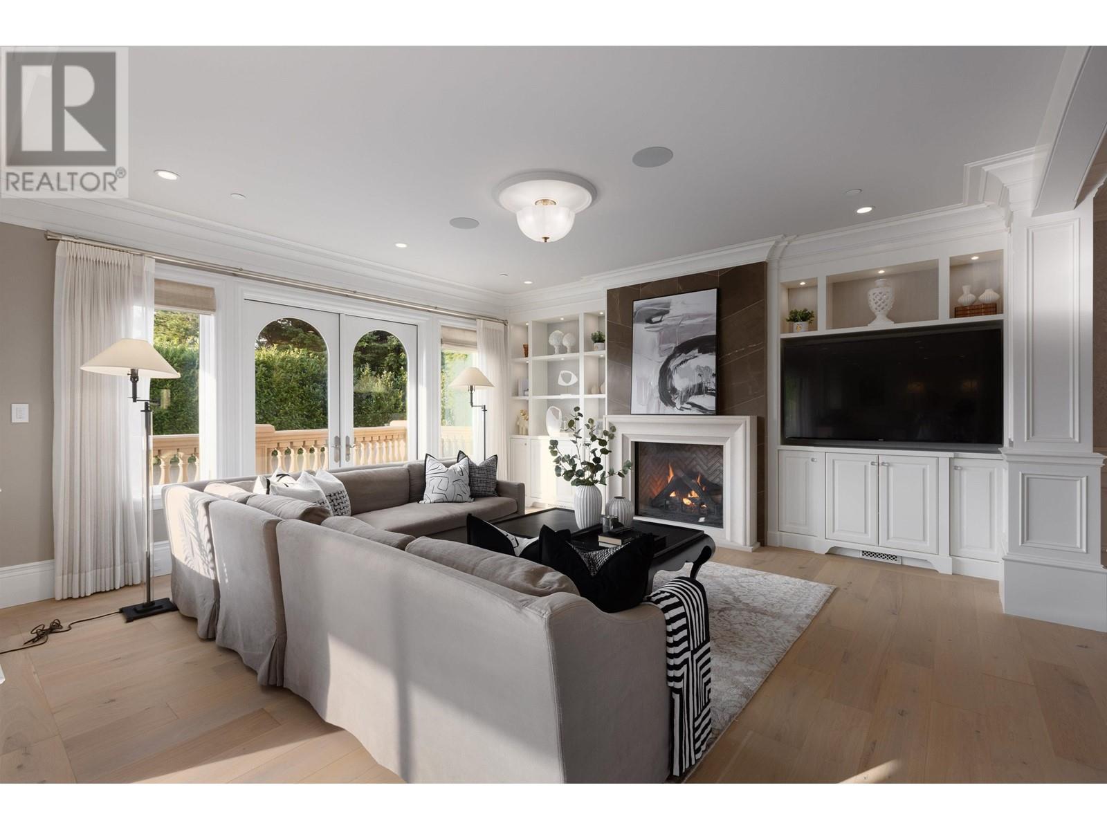Listing Picture 4 of 22 : 5957 CHANCELLOR BOULEVARD, Vancouver / 溫哥華 - 魯藝地產 Yvonne Lu Group - MLS Medallion Club Member