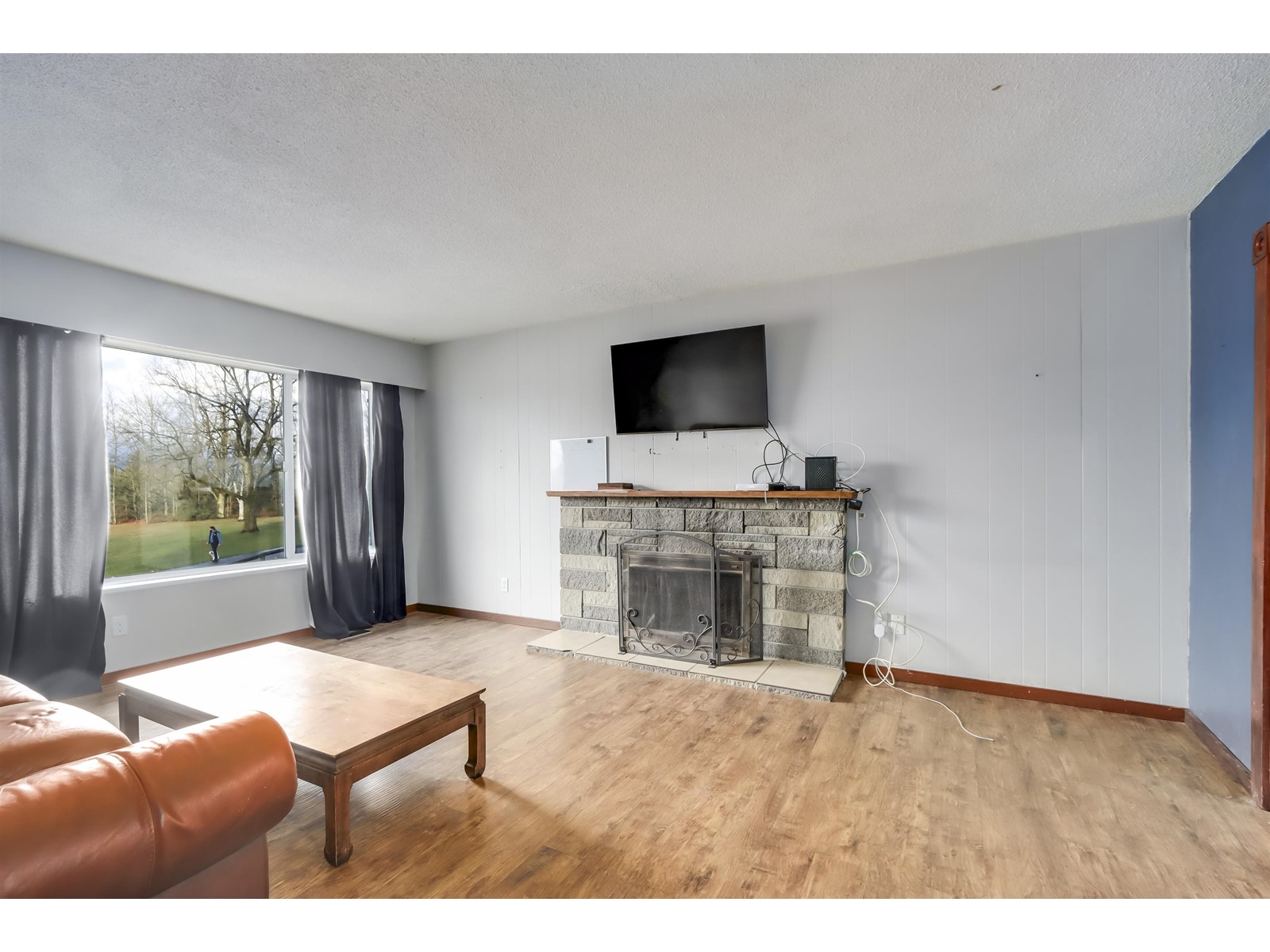 Property at 15058 ROBIN CRESCENT image 3