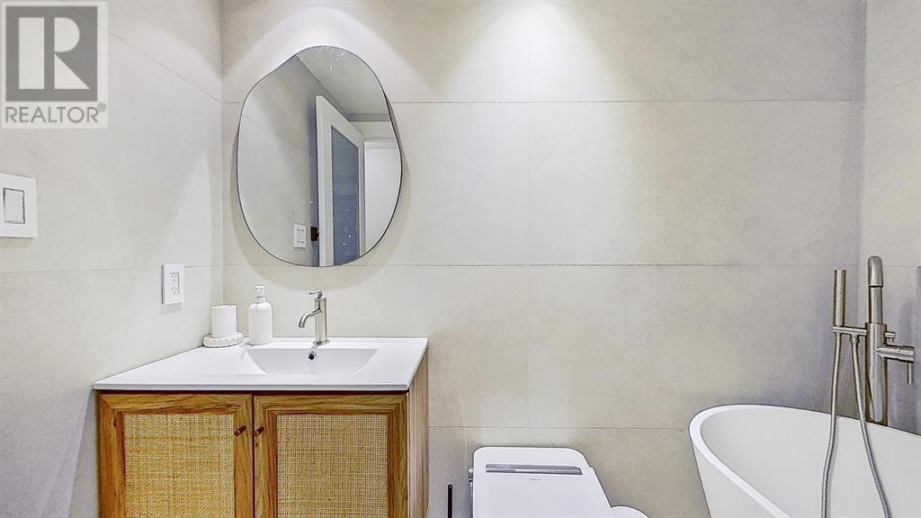 Listing Picture 12 of 21 : 202 1033 MARINASIDE CRESCENT, Vancouver / 溫哥華 - 魯藝地產 Yvonne Lu Group - MLS Medallion Club Member