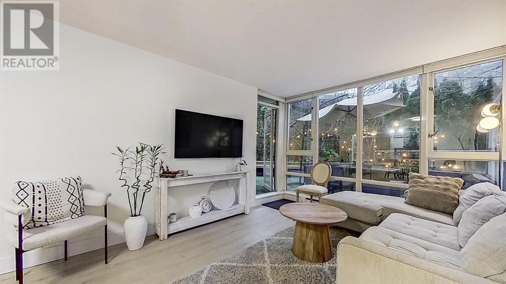 Listing Picture 2 of 21 : 202 1033 MARINASIDE CRESCENT, Vancouver / 溫哥華 - 魯藝地產 Yvonne Lu Group - MLS Medallion Club Member