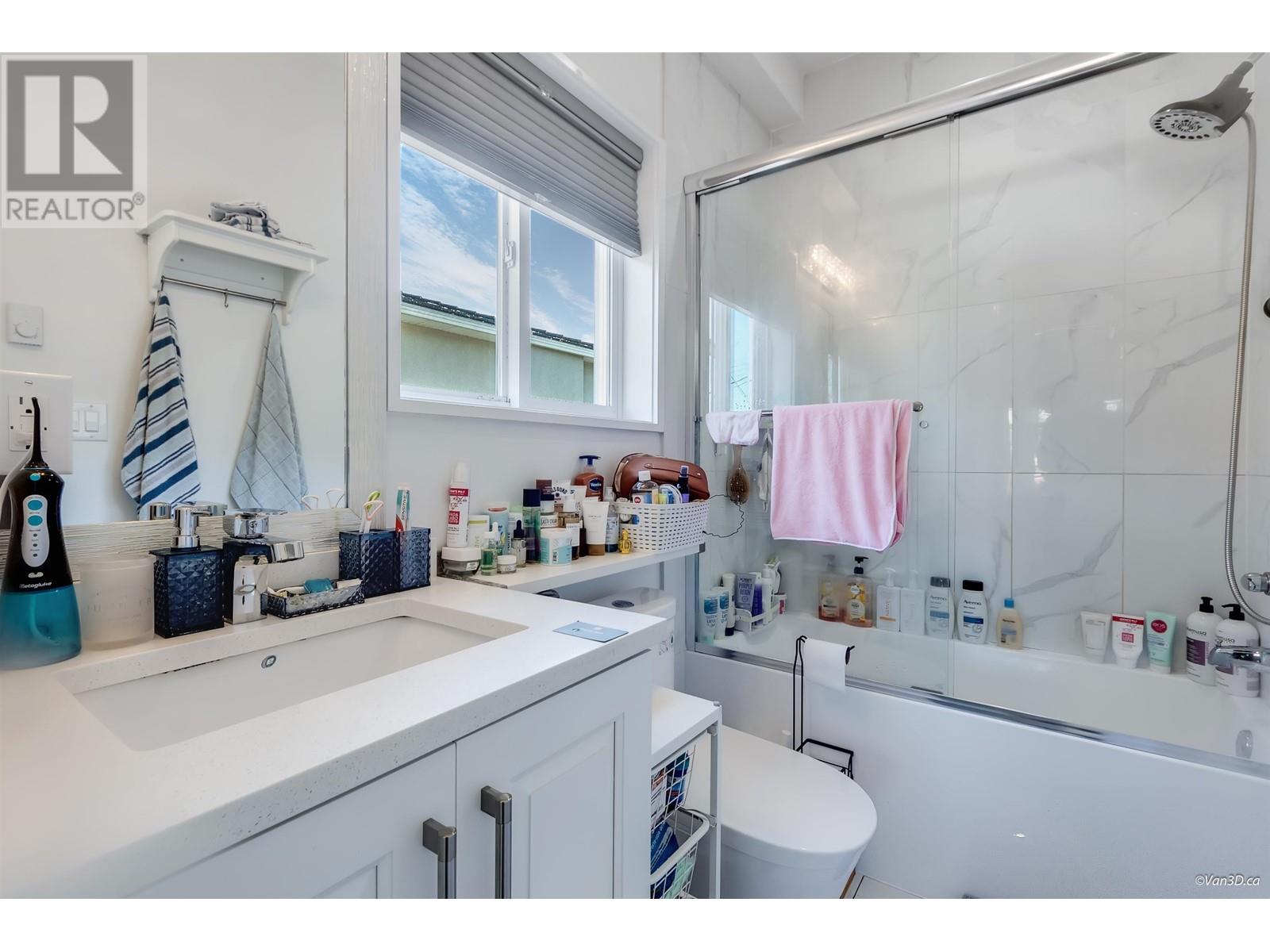 5256 Norfolk Street, Burnaby, British Columbia  V5G 1G2 - Photo 19 - R2963262