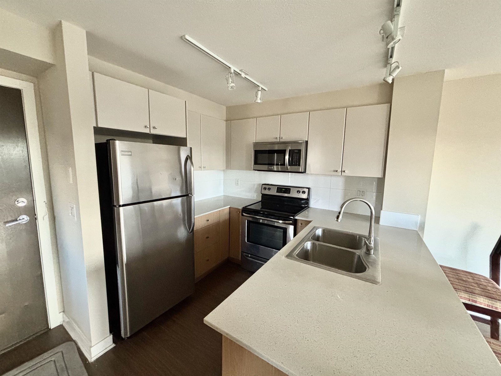 Property at 304 13740 75A AVENUE image 4