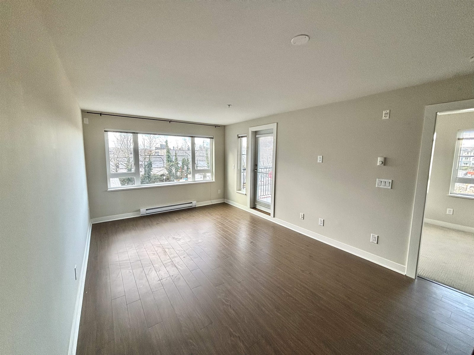 304 13740 75a Avenue, Surrey, British Columbia  V3W 0E8 - Photo 9 - R2963462