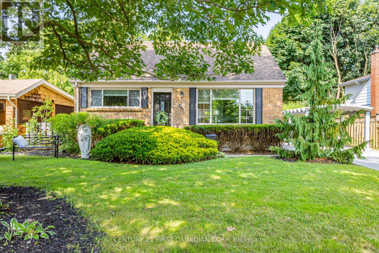 Property at 383 FOYSTON ROAD image 1