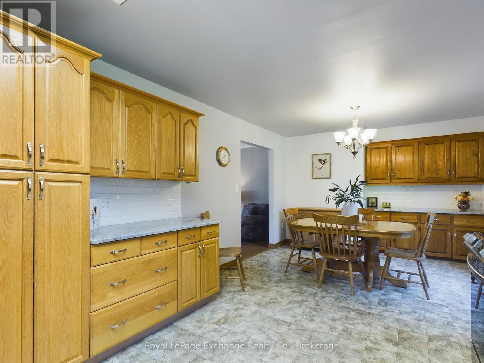 401767 Grey Road 4 Road, West Grey, Ontario  N4N 3B8 - Photo 13 - X11955610