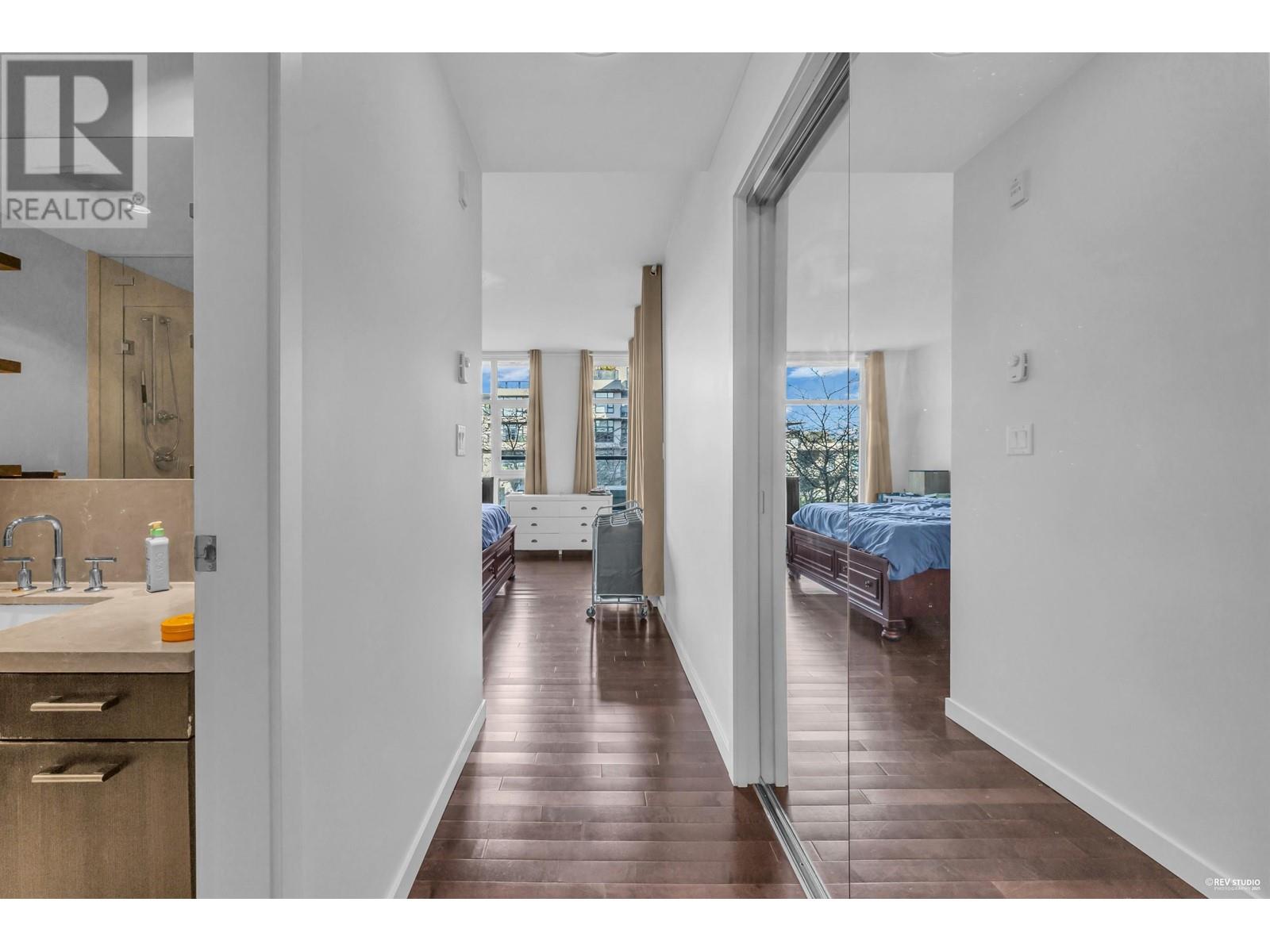 Listing Picture 25 of 34 : 206 6093 IONA DRIVE, Vancouver / 溫哥華 - 魯藝地產 Yvonne Lu Group - MLS Medallion Club Member