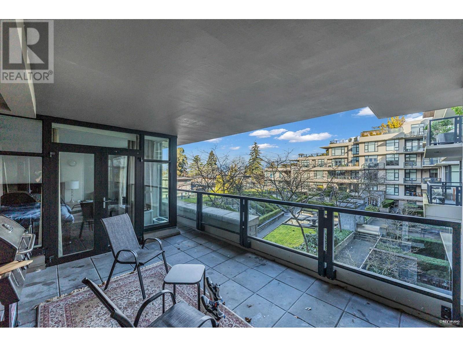 Listing Picture 30 of 34 : 206 6093 IONA DRIVE, Vancouver / 溫哥華 - 魯藝地產 Yvonne Lu Group - MLS Medallion Club Member