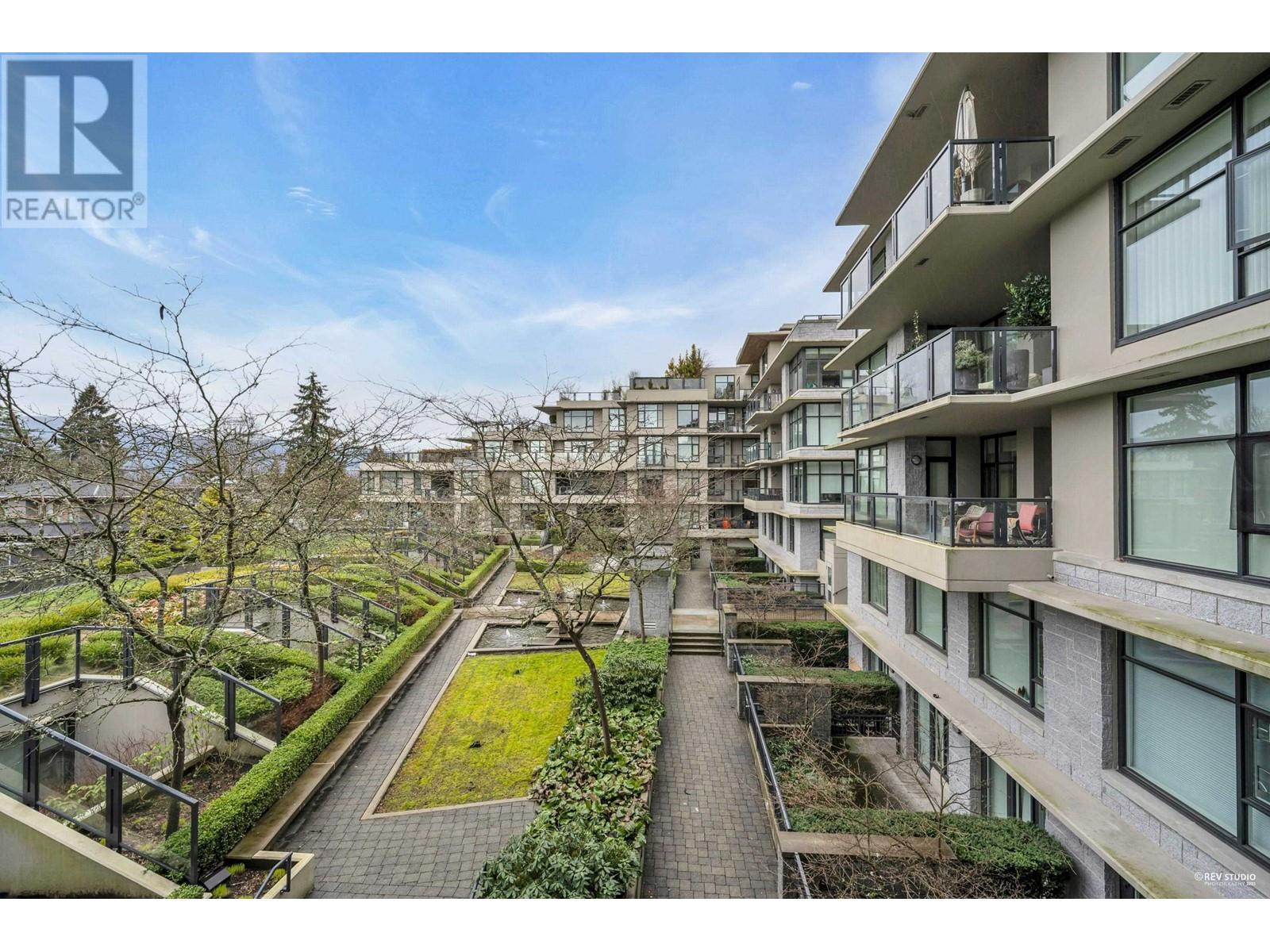 Listing Picture 31 of 34 : 206 6093 IONA DRIVE, Vancouver / 溫哥華 - 魯藝地產 Yvonne Lu Group - MLS Medallion Club Member