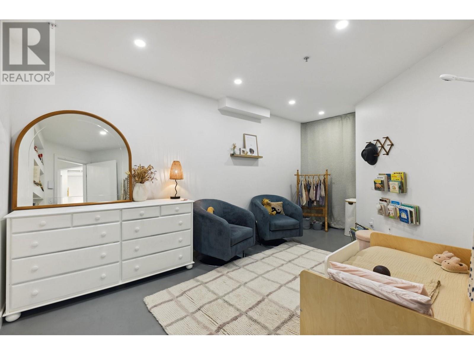 Listing Picture 25 of 40 : 205 1707 CHARLES STREET, Vancouver / 溫哥華 - 魯藝地產 Yvonne Lu Group - MLS Medallion Club Member