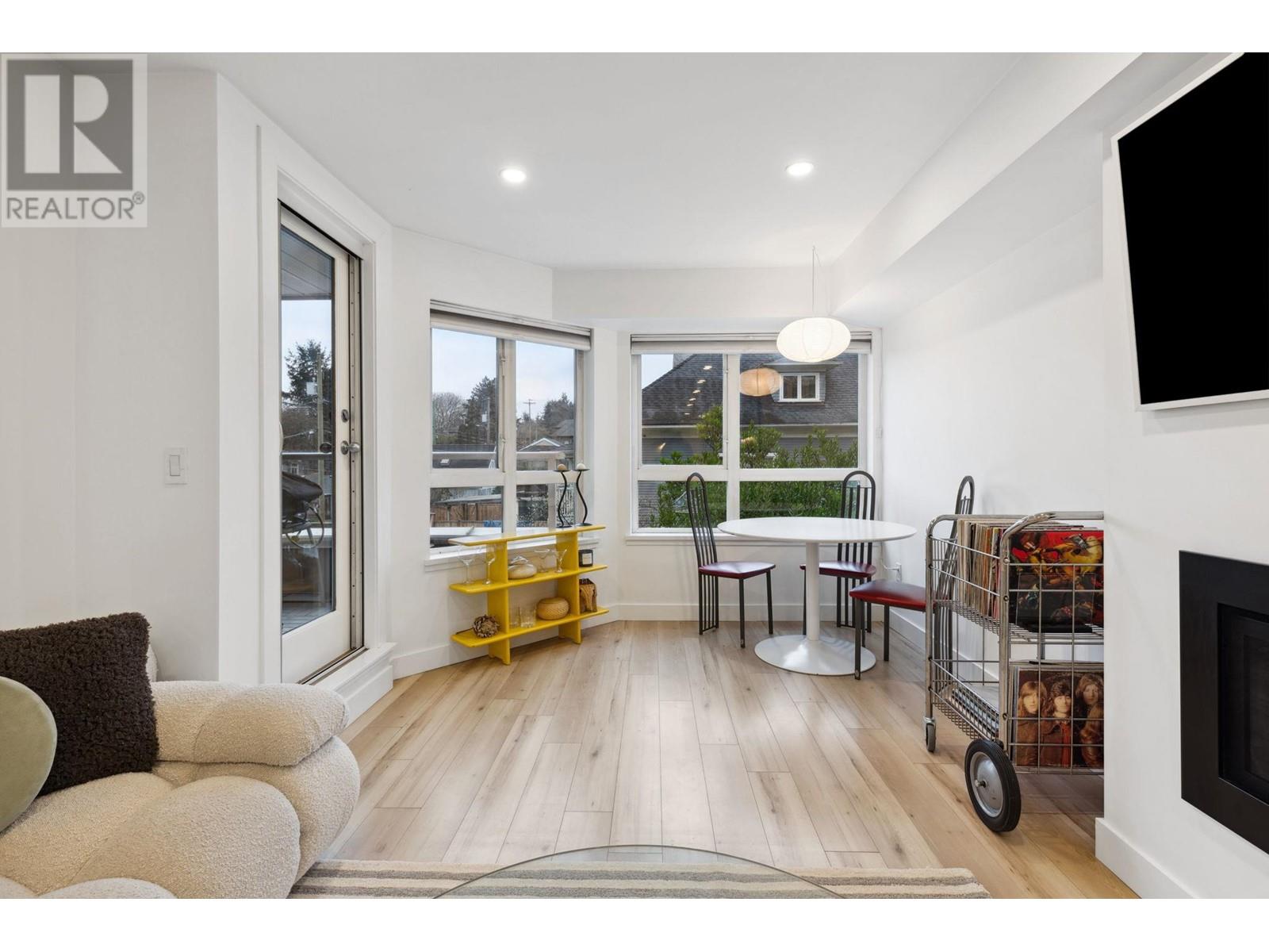 Listing Picture 9 of 40 : 205 1707 CHARLES STREET, Vancouver / 溫哥華 - 魯藝地產 Yvonne Lu Group - MLS Medallion Club Member