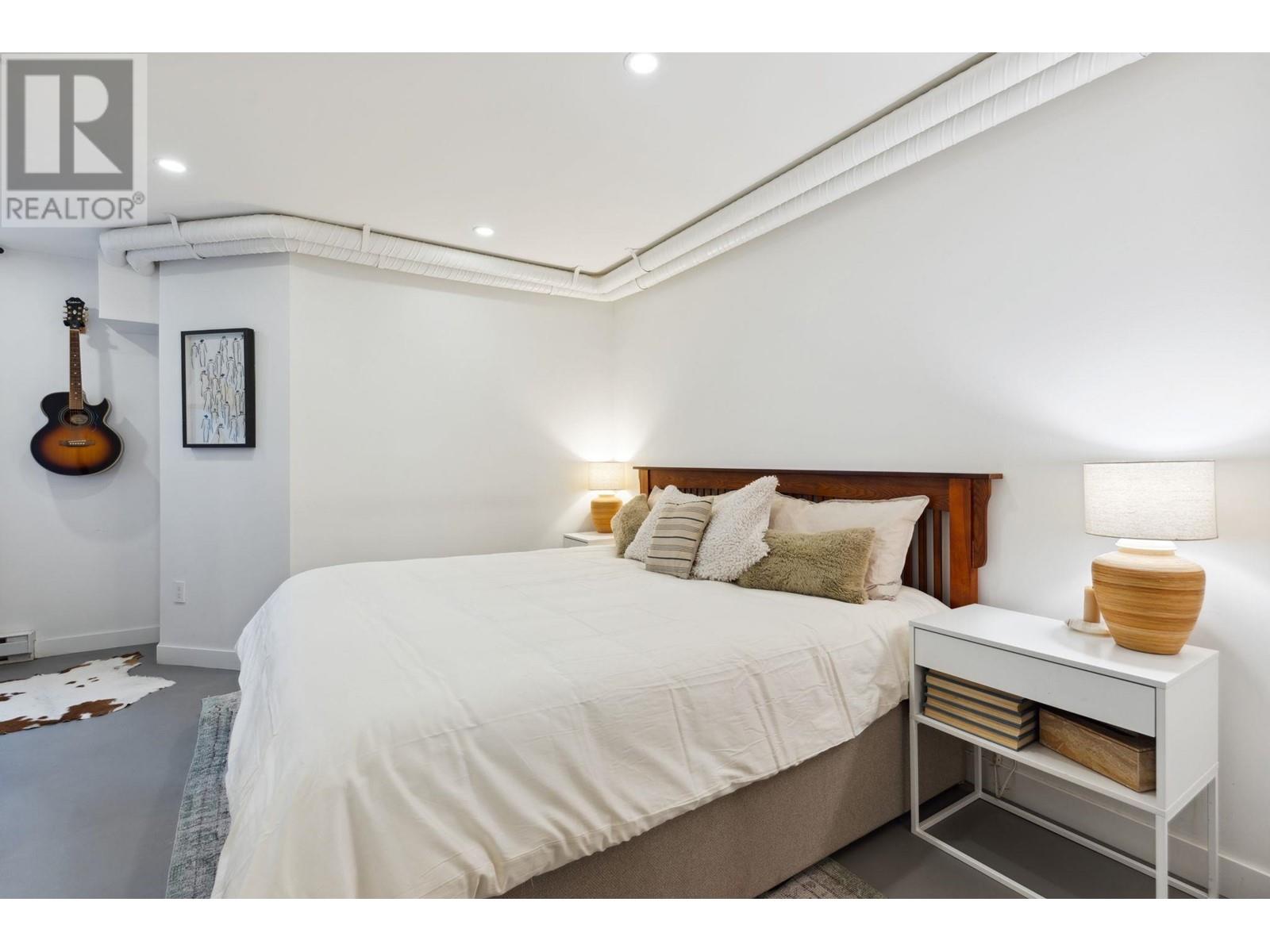 Listing Picture 19 of 40 : 205 1707 CHARLES STREET, Vancouver / 溫哥華 - 魯藝地產 Yvonne Lu Group - MLS Medallion Club Member