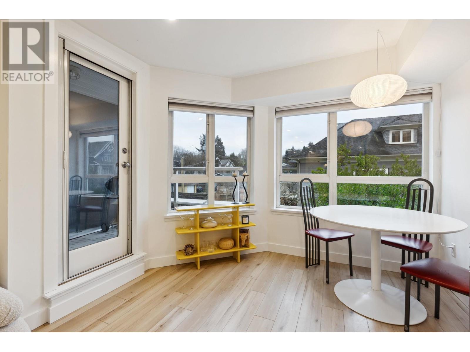 Listing Picture 10 of 40 : 205 1707 CHARLES STREET, Vancouver / 溫哥華 - 魯藝地產 Yvonne Lu Group - MLS Medallion Club Member