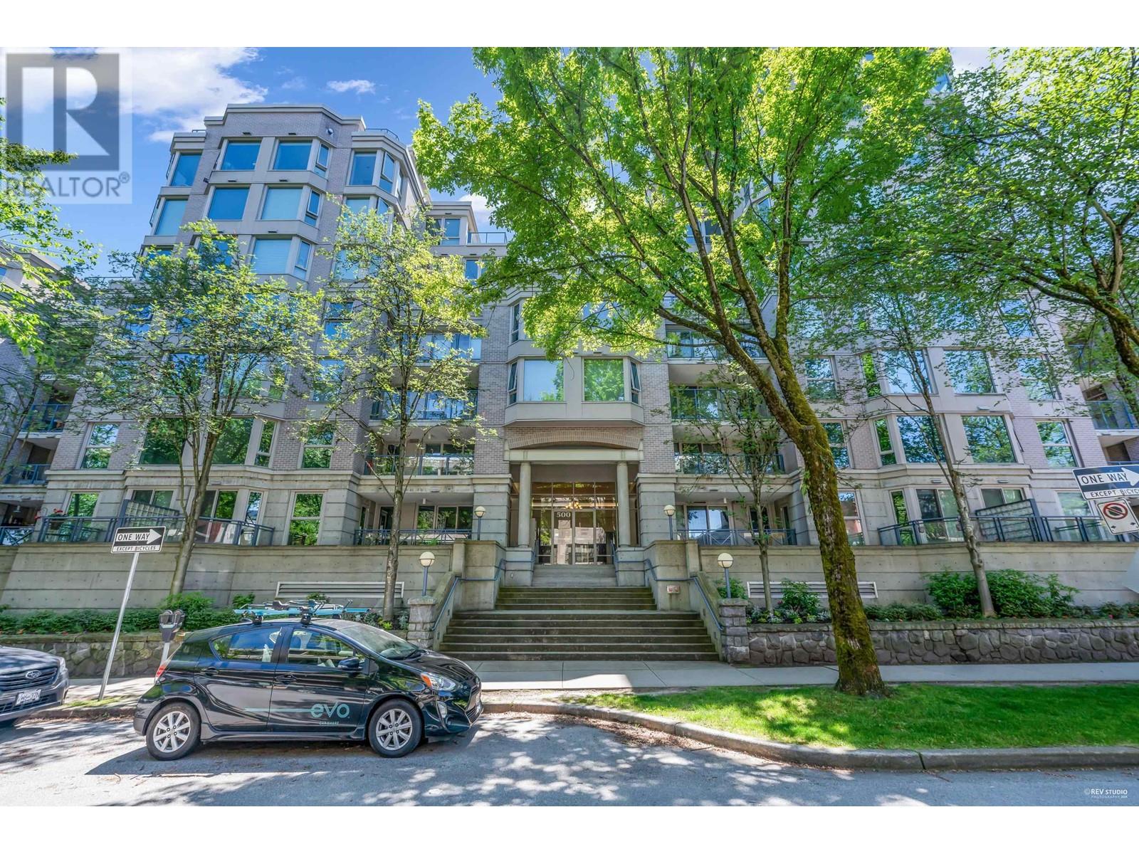 301 500 W 10TH AVENUE, vancouver, British Columbia