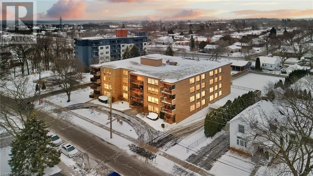 28 Robinson Street N Unit# 101, Grimsby, Ontario  L3M 3C9 - Photo 1 - 40692698