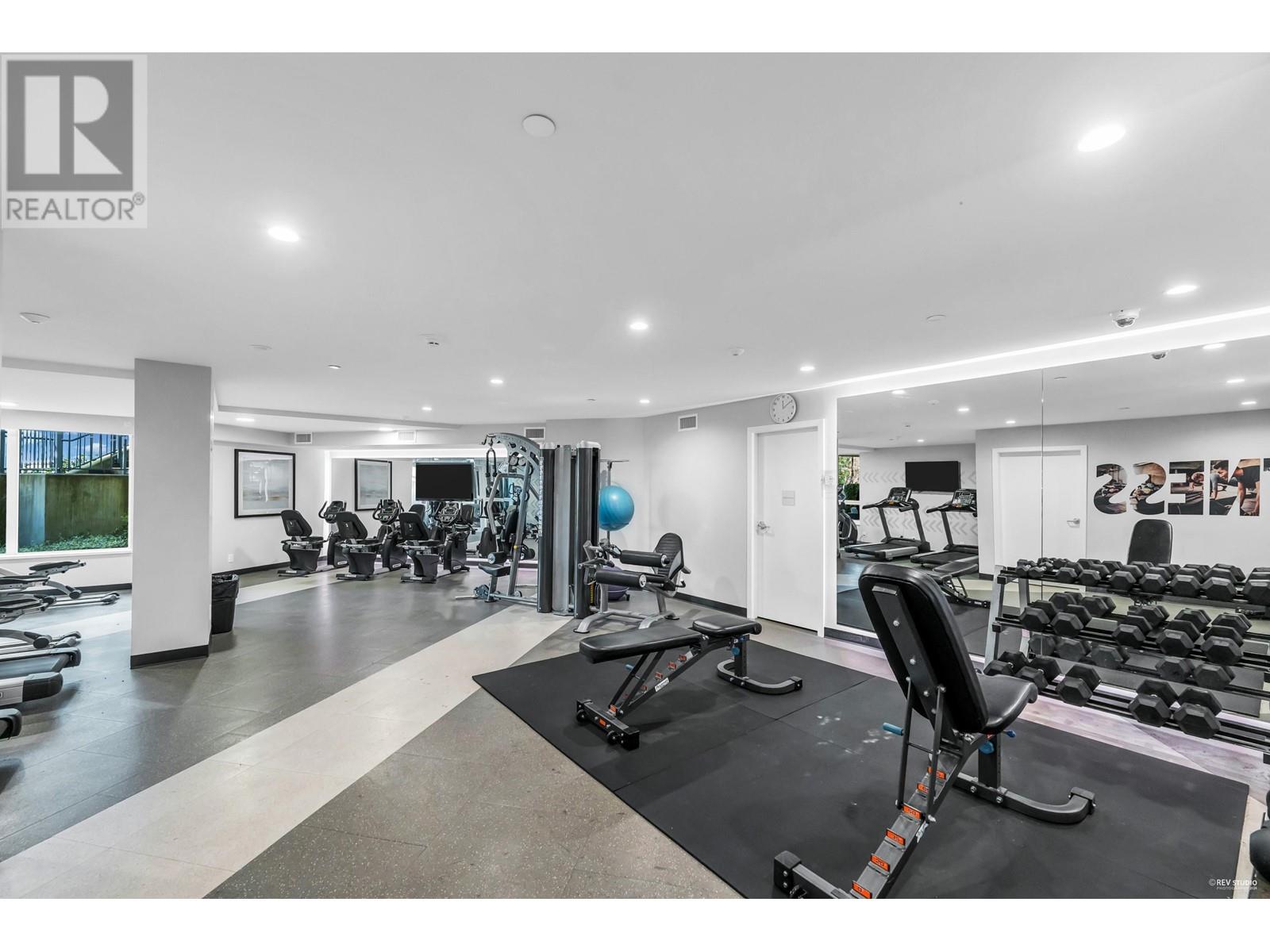 Listing Picture 27 of 35 : 606 3533 ROSS DRIVE, Vancouver / 溫哥華 - 魯藝地產 Yvonne Lu Group - MLS Medallion Club Member