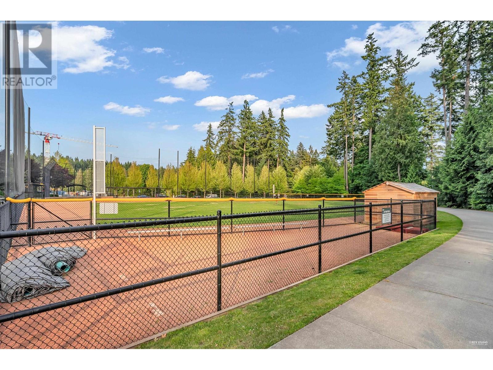 Listing Picture 30 of 35 : 606 3533 ROSS DRIVE, Vancouver / 溫哥華 - 魯藝地產 Yvonne Lu Group - MLS Medallion Club Member