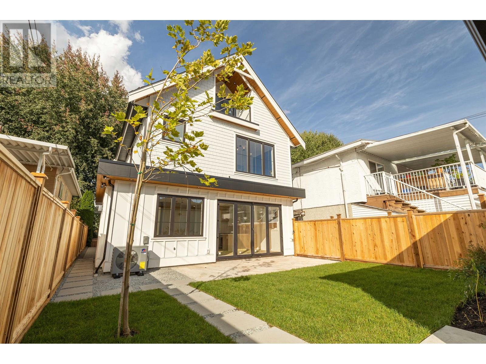 Listing Picture 20 of 20 : 848 E 38TH AVENUE, Vancouver / 溫哥華 - 魯藝地產 Yvonne Lu Group - MLS Medallion Club Member