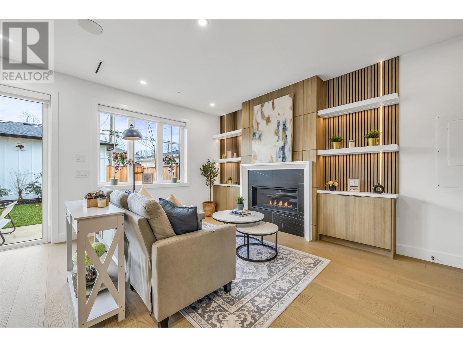 Listing Picture 7 of 20 : 848 E 38TH AVENUE, Vancouver / 溫哥華 - 魯藝地產 Yvonne Lu Group - MLS Medallion Club Member