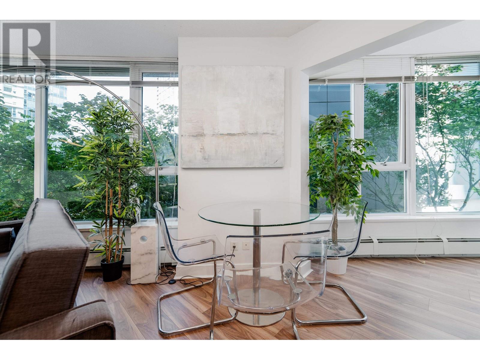 301 689 Abbott Street, Vancouver, British Columbia  V6B 0J2 - Photo 2 - R2963468