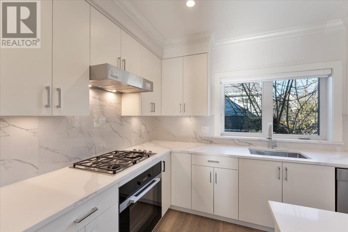 2225 W 16th Avenue, Vancouver, British Columbia  V6K 3B4 - Photo 11 - R2963470