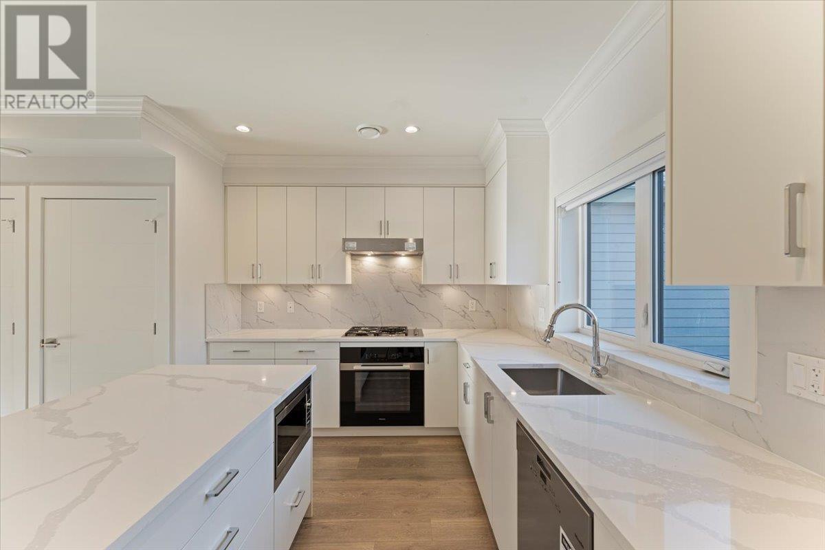 2225 W 16th Avenue, Vancouver, British Columbia  V6K 3B4 - Photo 13 - R2963470