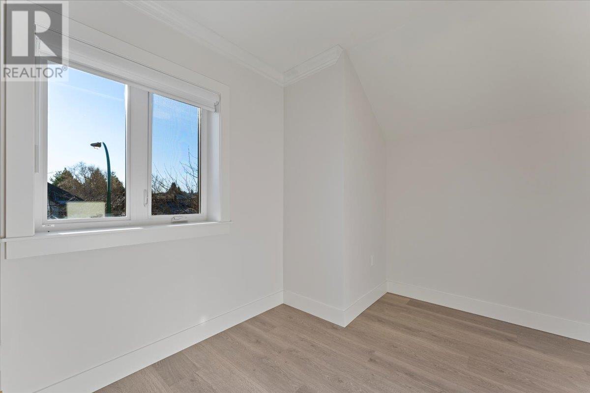2225 W 16th Avenue, Vancouver, British Columbia  V6K 3B4 - Photo 29 - R2963470