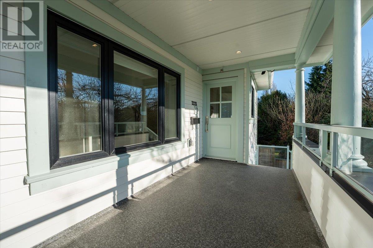 2225 W 16th Avenue, Vancouver, British Columbia  V6K 3B4 - Photo 5 - R2963470