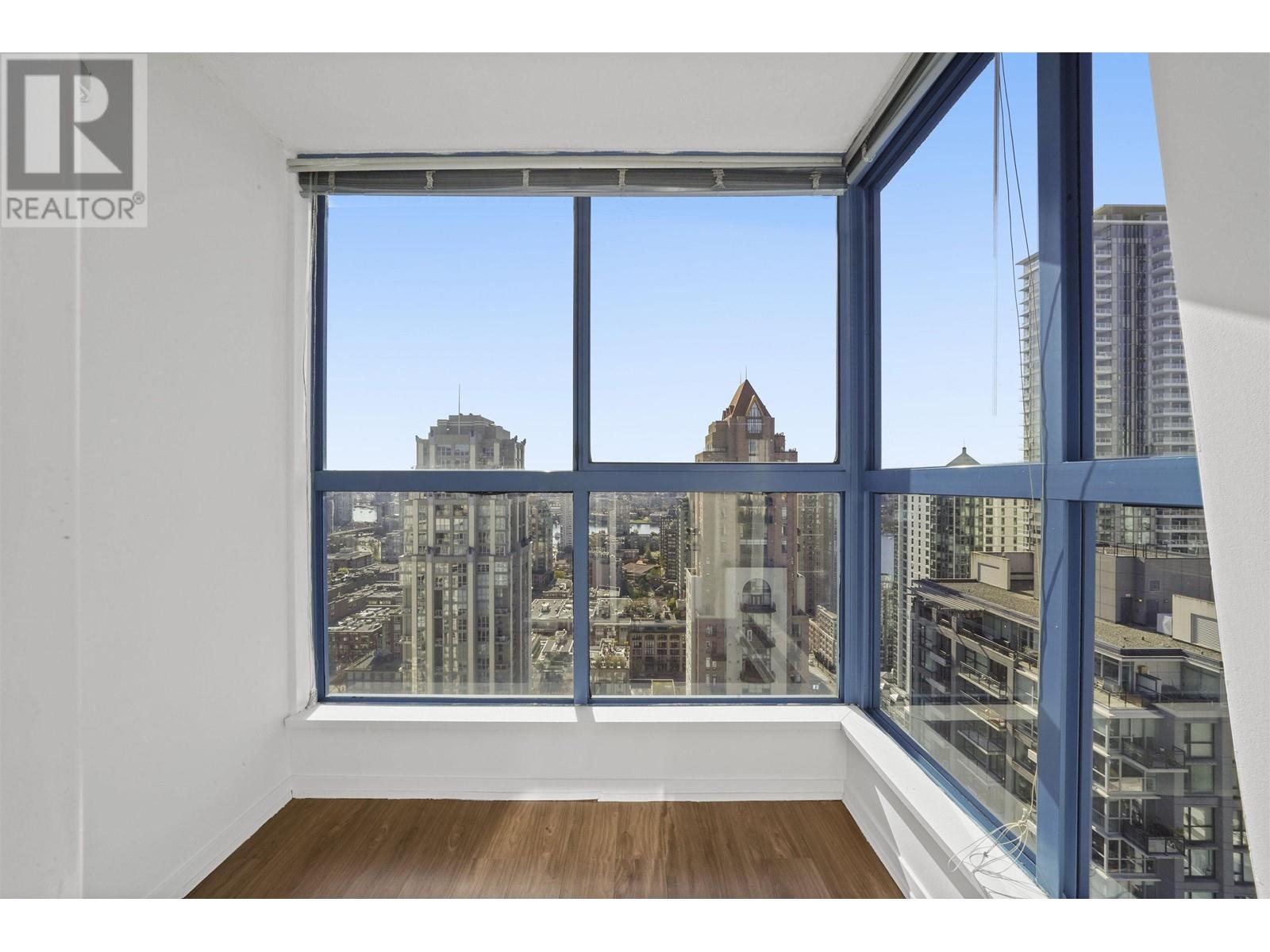 Listing Picture 10 of 19 : 1907 1238 SEYMOUR STREET, Vancouver / 溫哥華 - 魯藝地產 Yvonne Lu Group - MLS Medallion Club Member