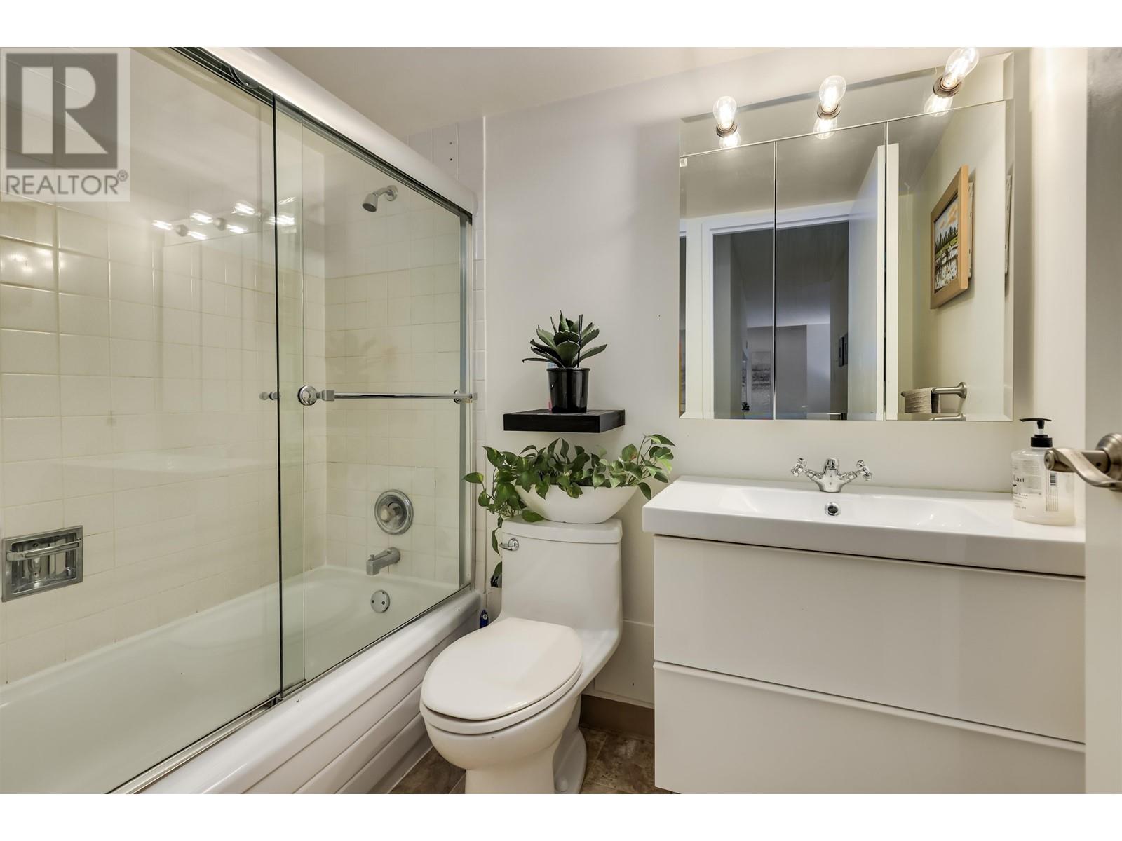 1702 2016 Fullerton Avenue, North Vancouver, British Columbia  V7P 3E6 - Photo 16 - R2963477
