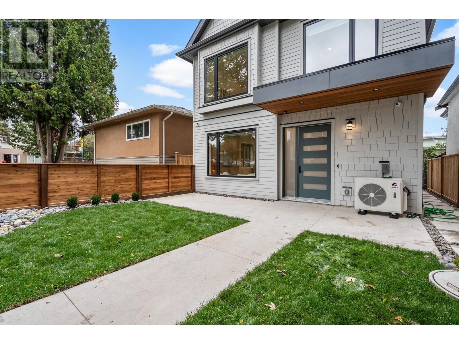 Listing Picture 3 of 40 : 1 3494 FRANKLIN STREET, Vancouver / 溫哥華 - 魯藝地產 Yvonne Lu Group - MLS Medallion Club Member