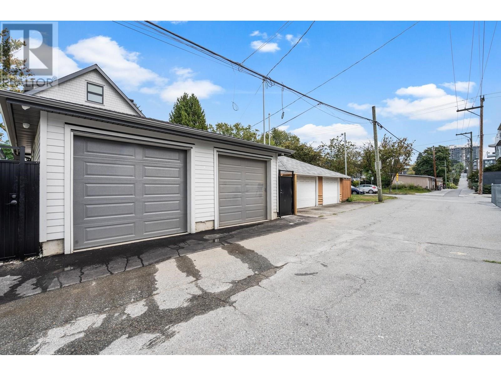 Listing Picture 32 of 40 : 1 3494 FRANKLIN STREET, Vancouver / 溫哥華 - 魯藝地產 Yvonne Lu Group - MLS Medallion Club Member