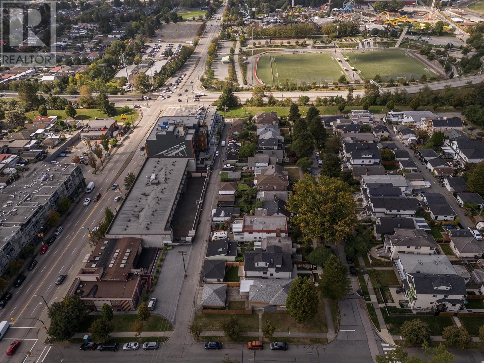 Listing Picture 36 of 40 : 1 3494 FRANKLIN STREET, Vancouver / 溫哥華 - 魯藝地產 Yvonne Lu Group - MLS Medallion Club Member