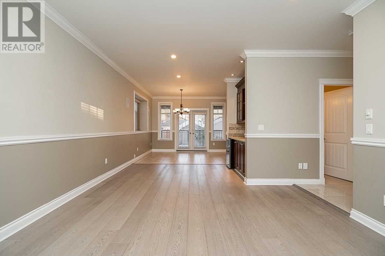 Listing Picture 15 of 40 : 6442 LAKEVIEW AVENUE, Burnaby / 本拿比 - 魯藝地產 Yvonne Lu Group - MLS Medallion Club Member