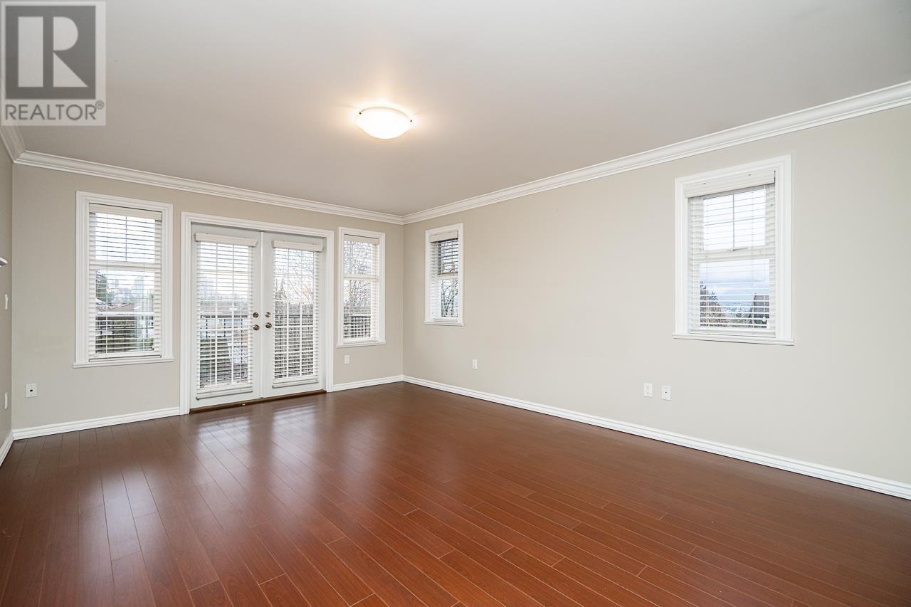 Listing Picture 22 of 40 : 6442 LAKEVIEW AVENUE, Burnaby / 本拿比 - 魯藝地產 Yvonne Lu Group - MLS Medallion Club Member