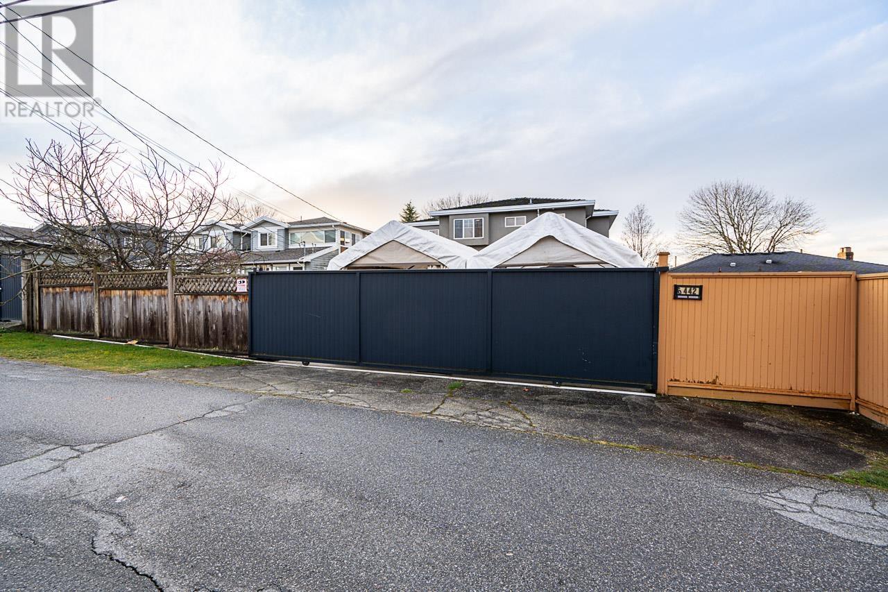 Listing Picture 40 of 40 : 6442 LAKEVIEW AVENUE, Burnaby / 本拿比 - 魯藝地產 Yvonne Lu Group - MLS Medallion Club Member