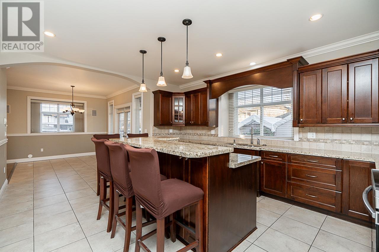 Listing Picture 9 of 40 : 6442 LAKEVIEW AVENUE, Burnaby / 本拿比 - 魯藝地產 Yvonne Lu Group - MLS Medallion Club Member