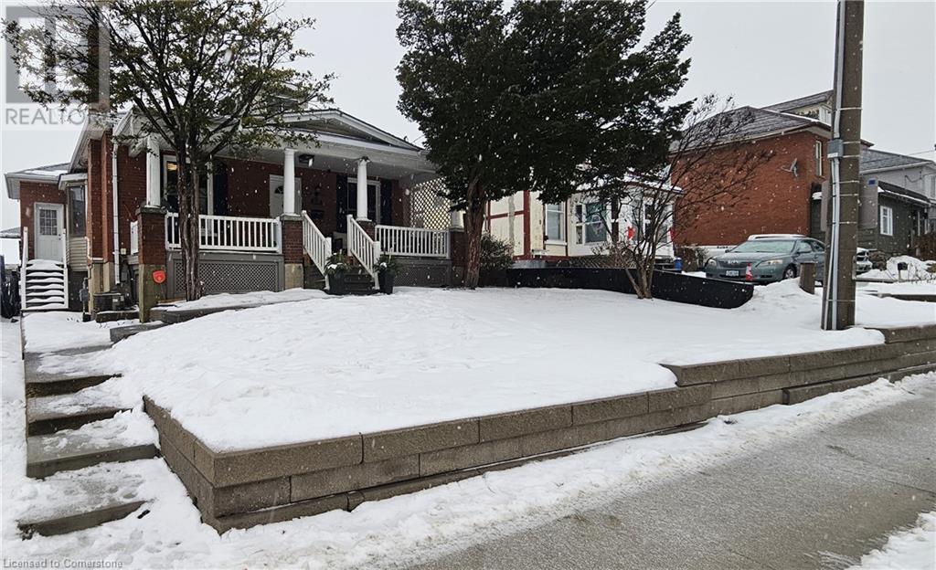 Property at 328 DUNDAS Street N image