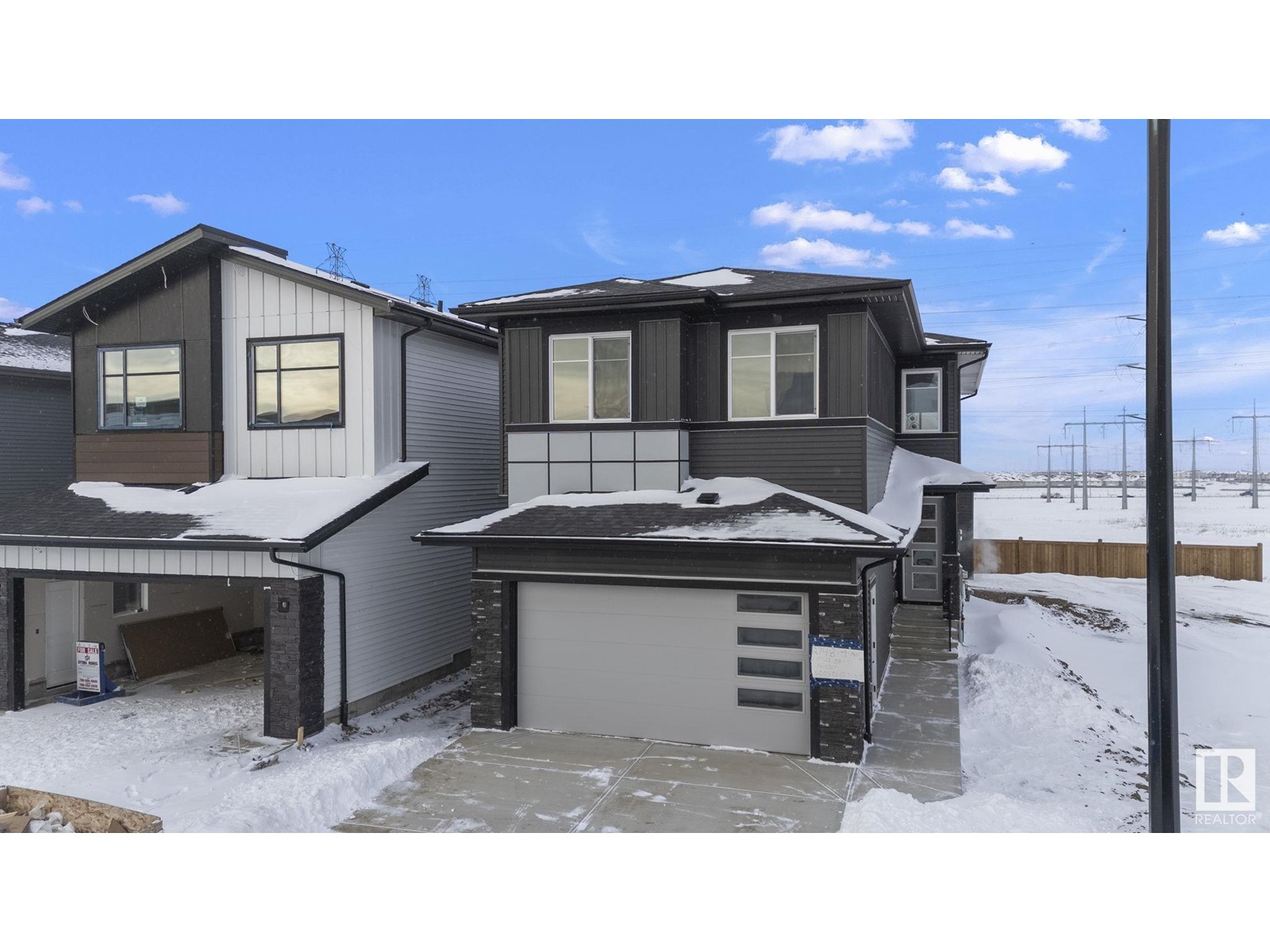 2748 1 Av Sw, Edmonton, Alberta  T6X 3E4 - Photo 1 - E4420251