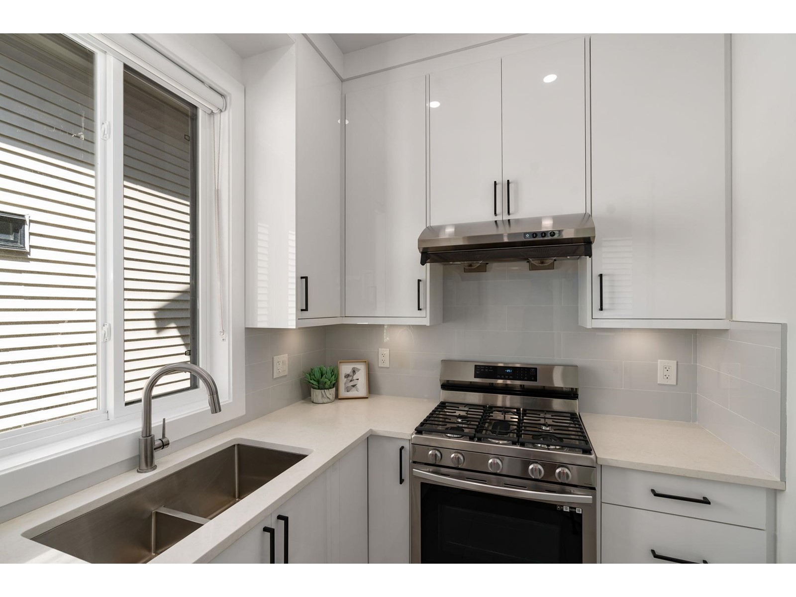 21050 72 Avenue, Langley, British Columbia  V2Y 2R6 - Photo 13 - R2963014