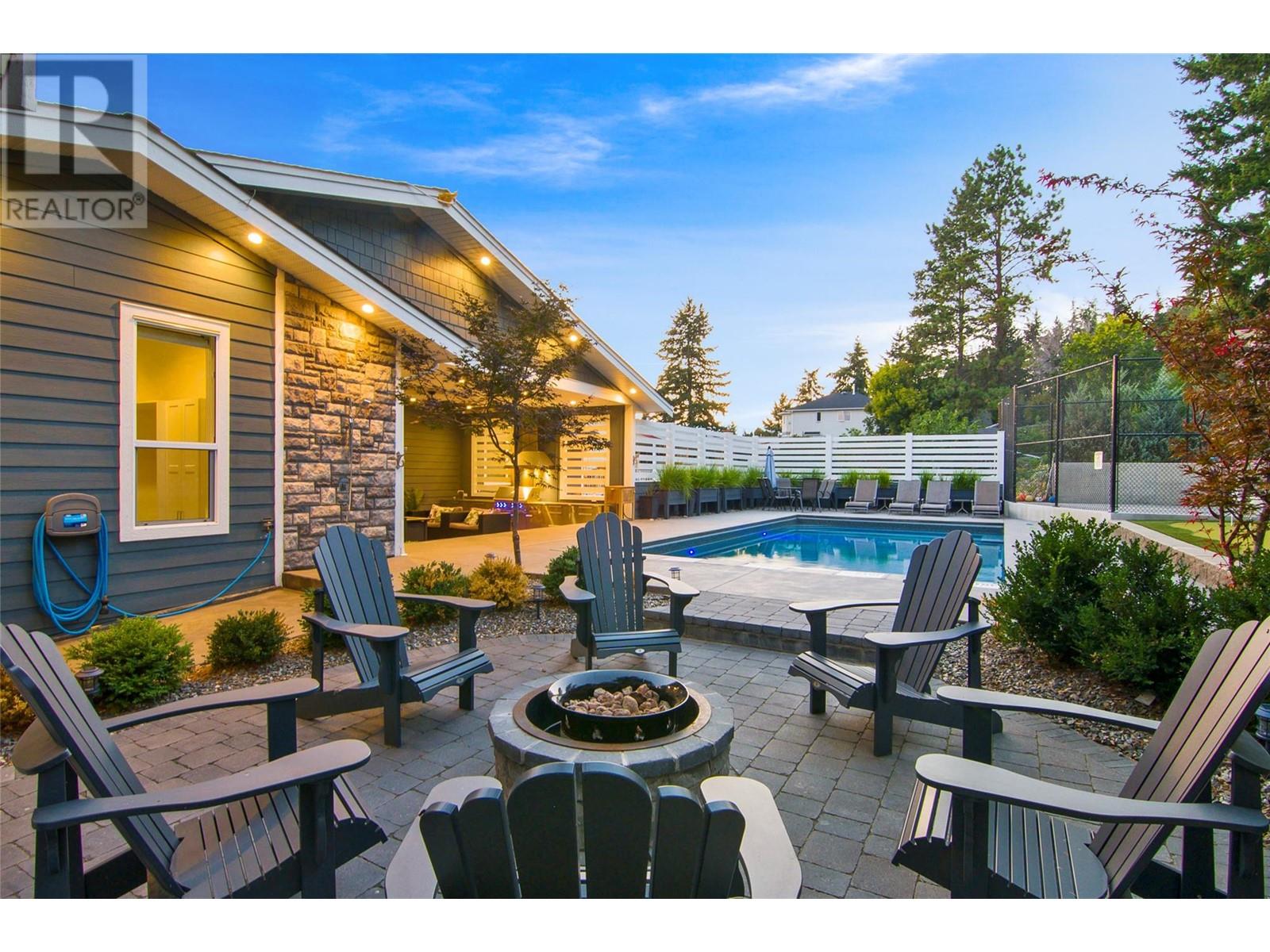 Property at 12879 Pixton Road image 2